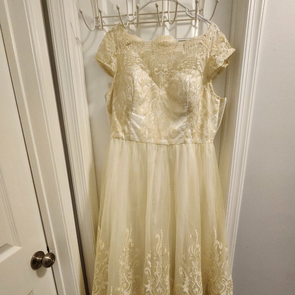 ChiChi London Gilded Grace Champagne Ivory Lace Dress Size 20